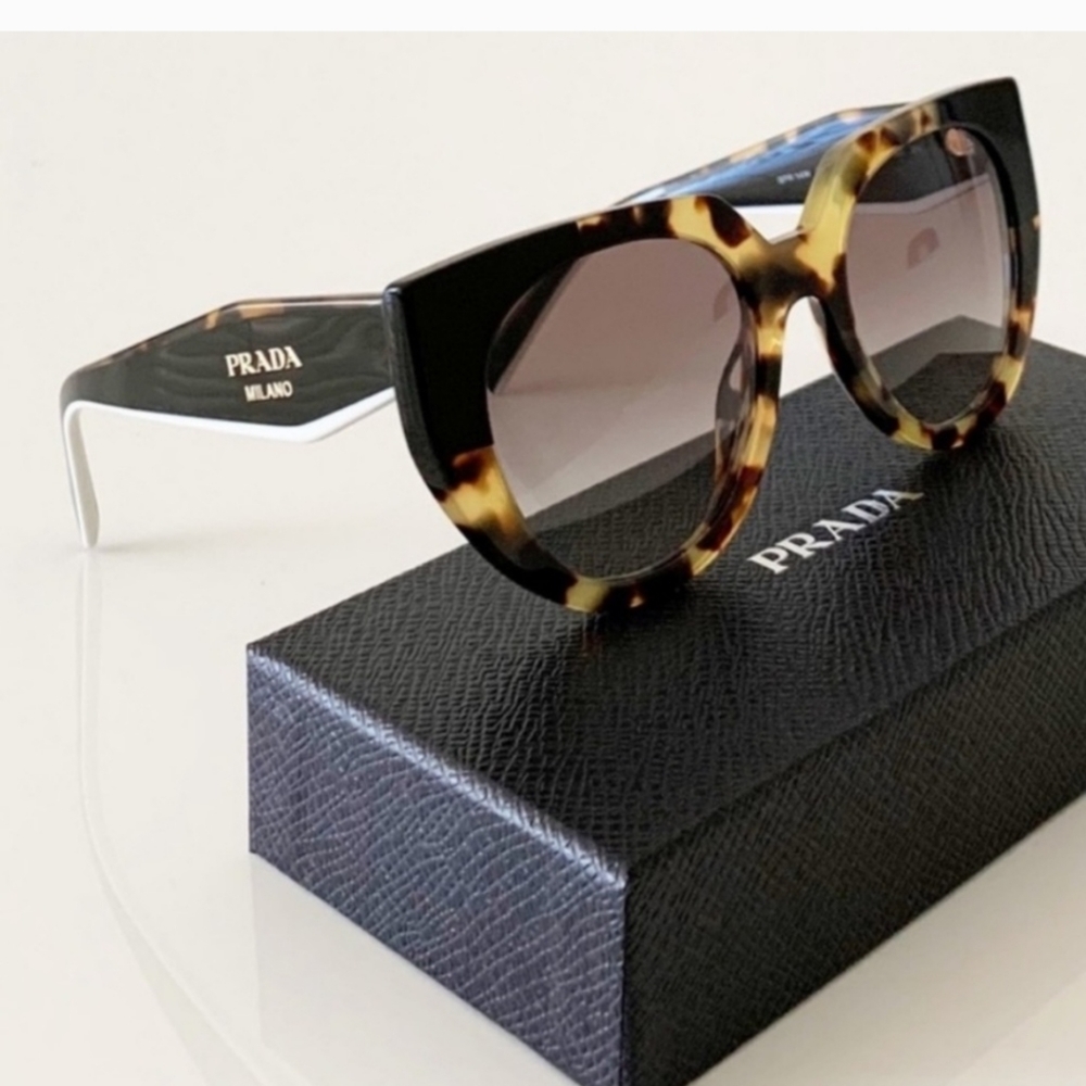 Prada Sunglasses New in Case